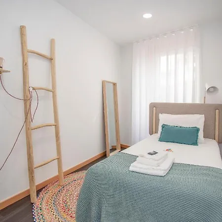 Liiiving In - Downtown Spacious * Porto