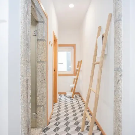 Liiiving In - Downtown Spacious * Porto