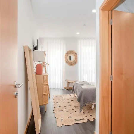 Liiiving In - Downtown Spacious * Porto